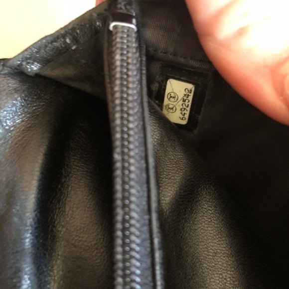 Chanel Wallet Patent Leather Yen Flap Long Bifold Black Silver Hardware CC w/Box - Picture 6 of 13